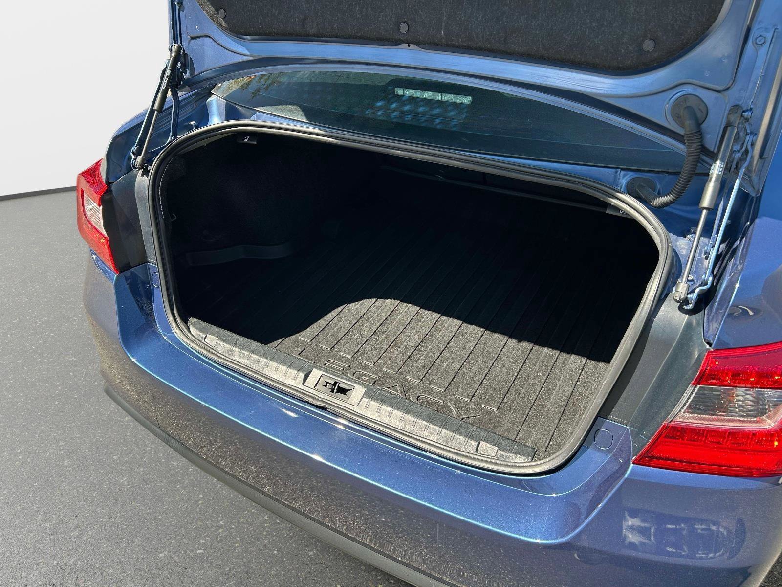 Used 2019 Subaru Legacy 2.5i Premium image 19