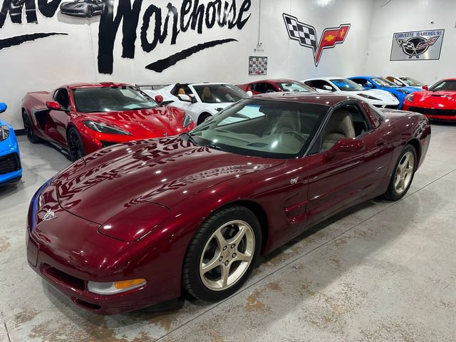 Used 2003 Chevrolet Corvette Coupe w/ Preferred Equipment Group RWD image 18