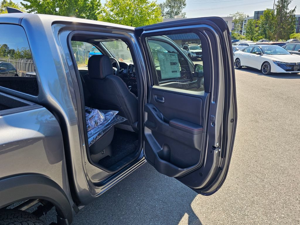 New 2026 Nissan Frontier PRO-4X w/ Tow Package AWD/4WD image 23