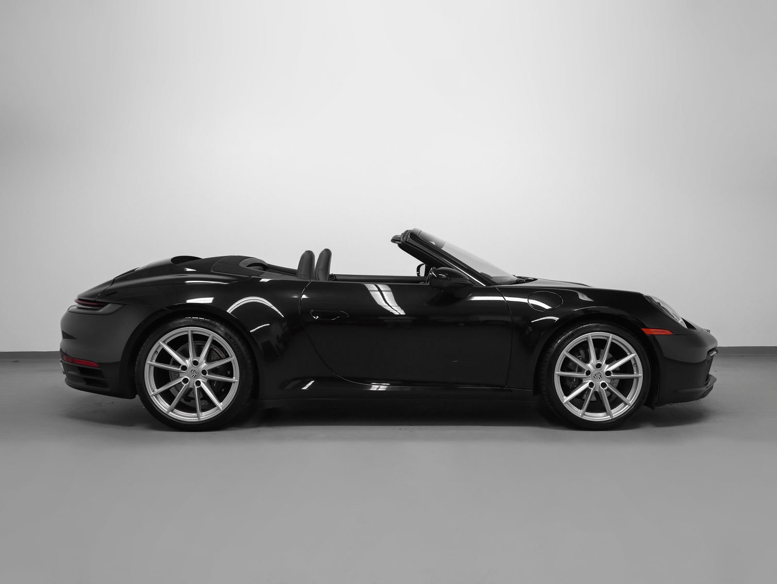 Certified 2022 Porsche 911 Carrera RWD image 15