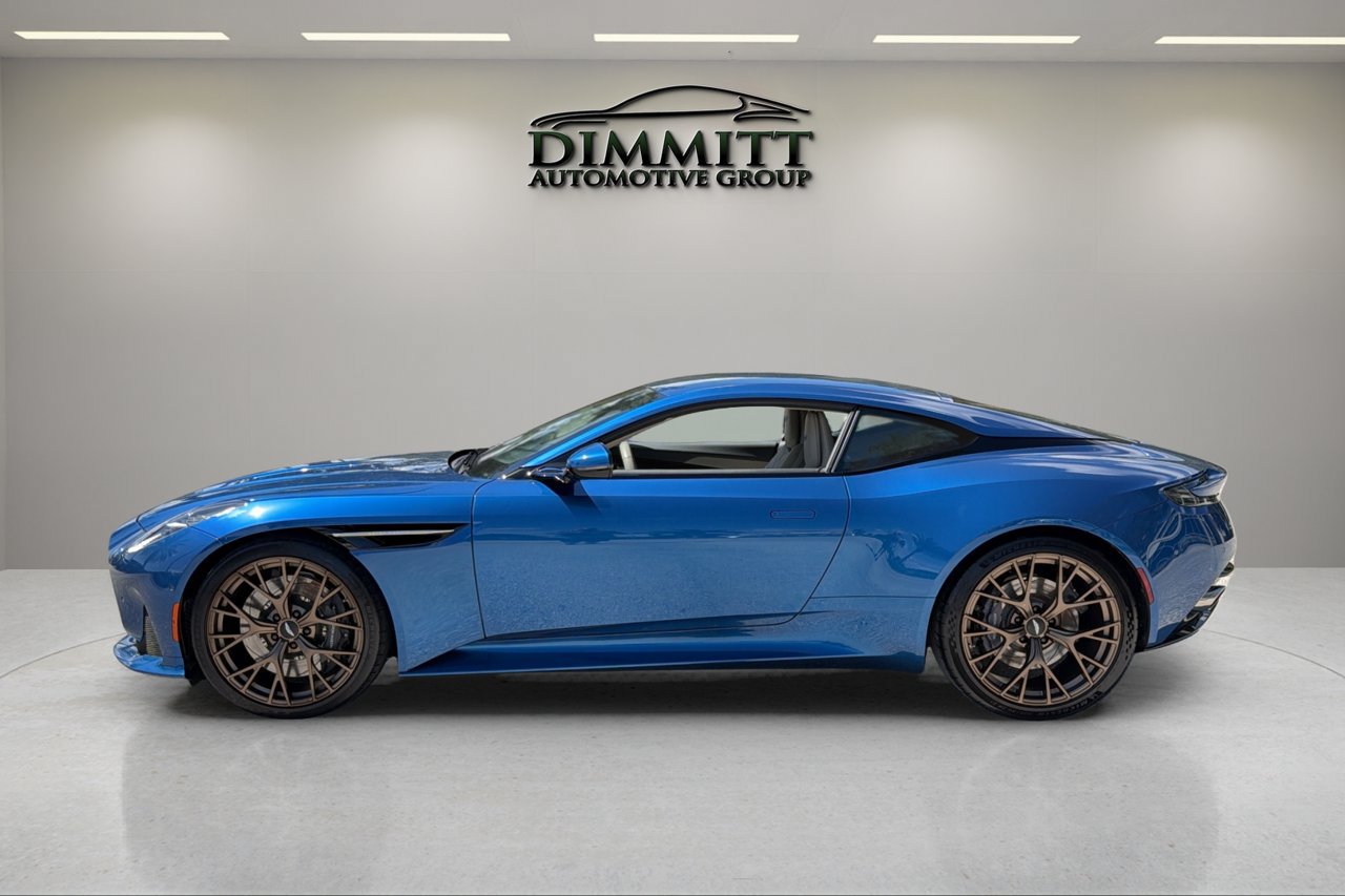 Used 2024 Aston Martin DB12 Coupe RWD image 9