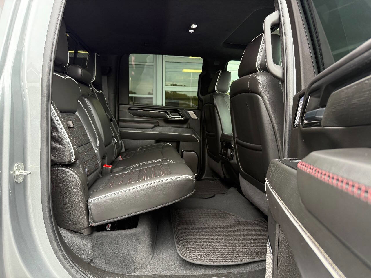 Used 2024 GMC Sierra 2500 AT4X w/ AT4X AEV Edition image 40