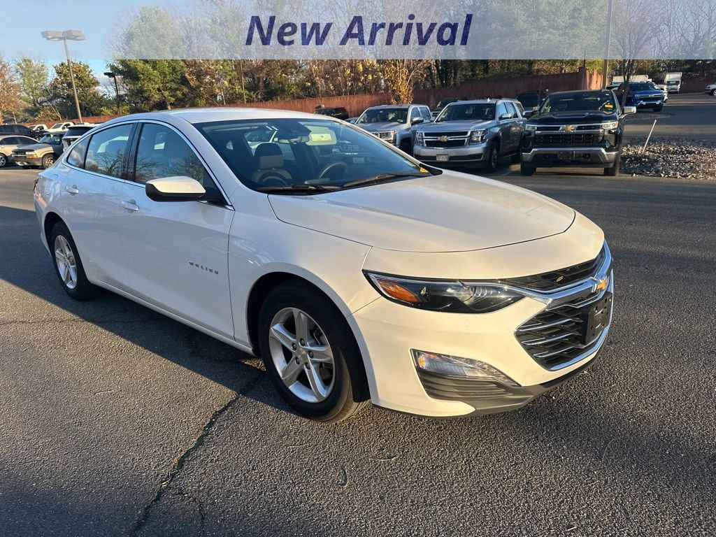 Certified 2024 Chevrolet Malibu LT image 2