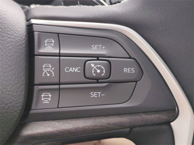 New 2025 Jeep Grand Cherokee Limited w/ Luxury Tech Group II image 27