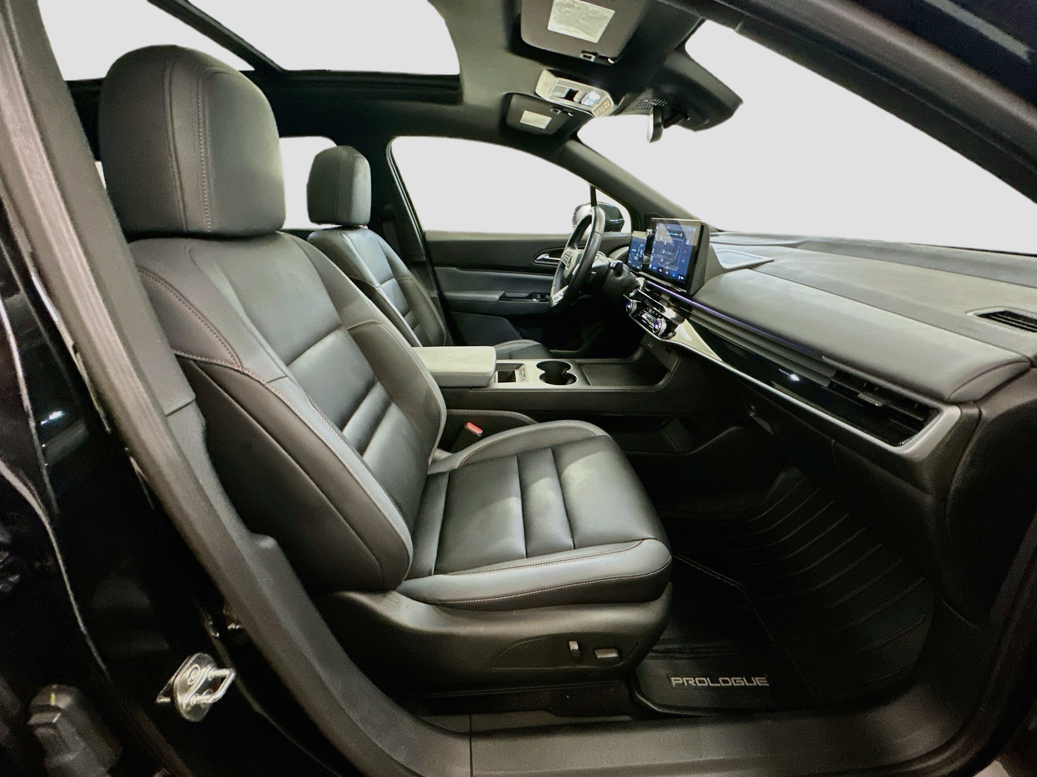Used 2024 Honda Prologue Touring image 33