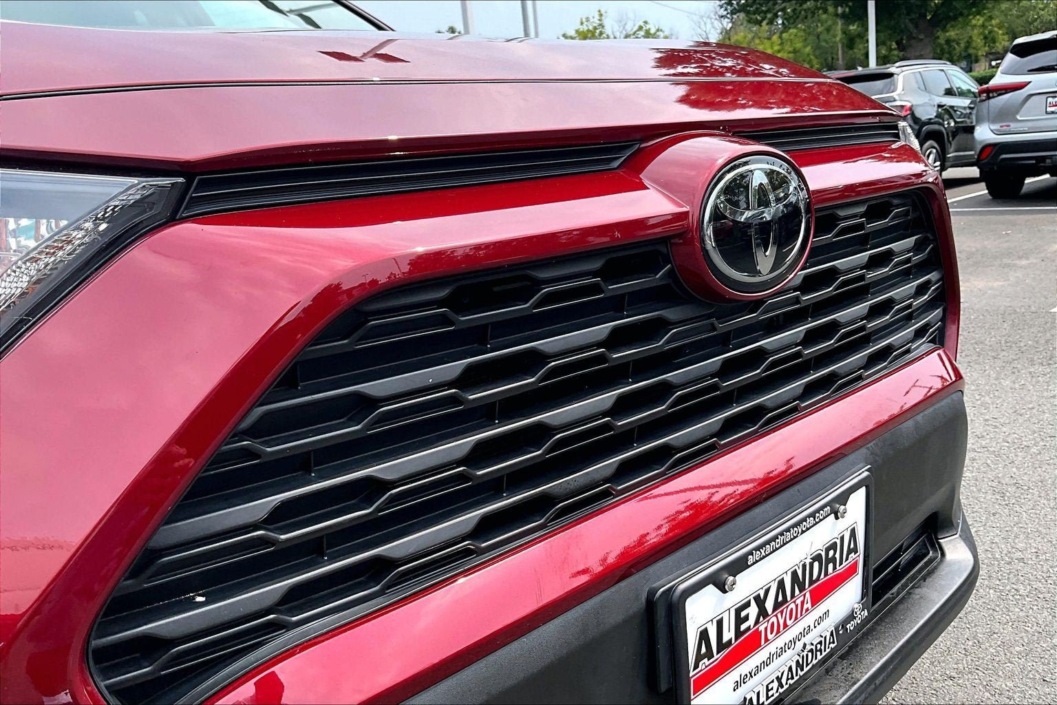 Used 2019 Toyota RAV4 LE w/ All Weather Liner Package AWD/4WD image 28