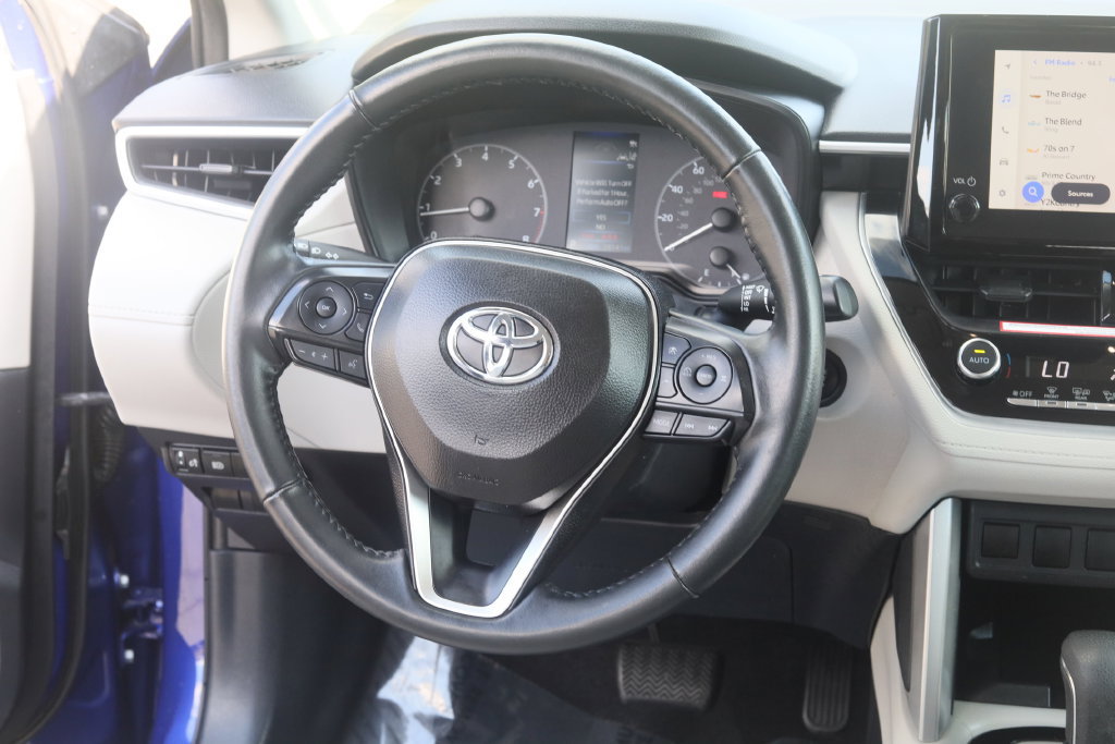 Used 2024 Toyota Corolla Cross LE AWD/4WD image 19