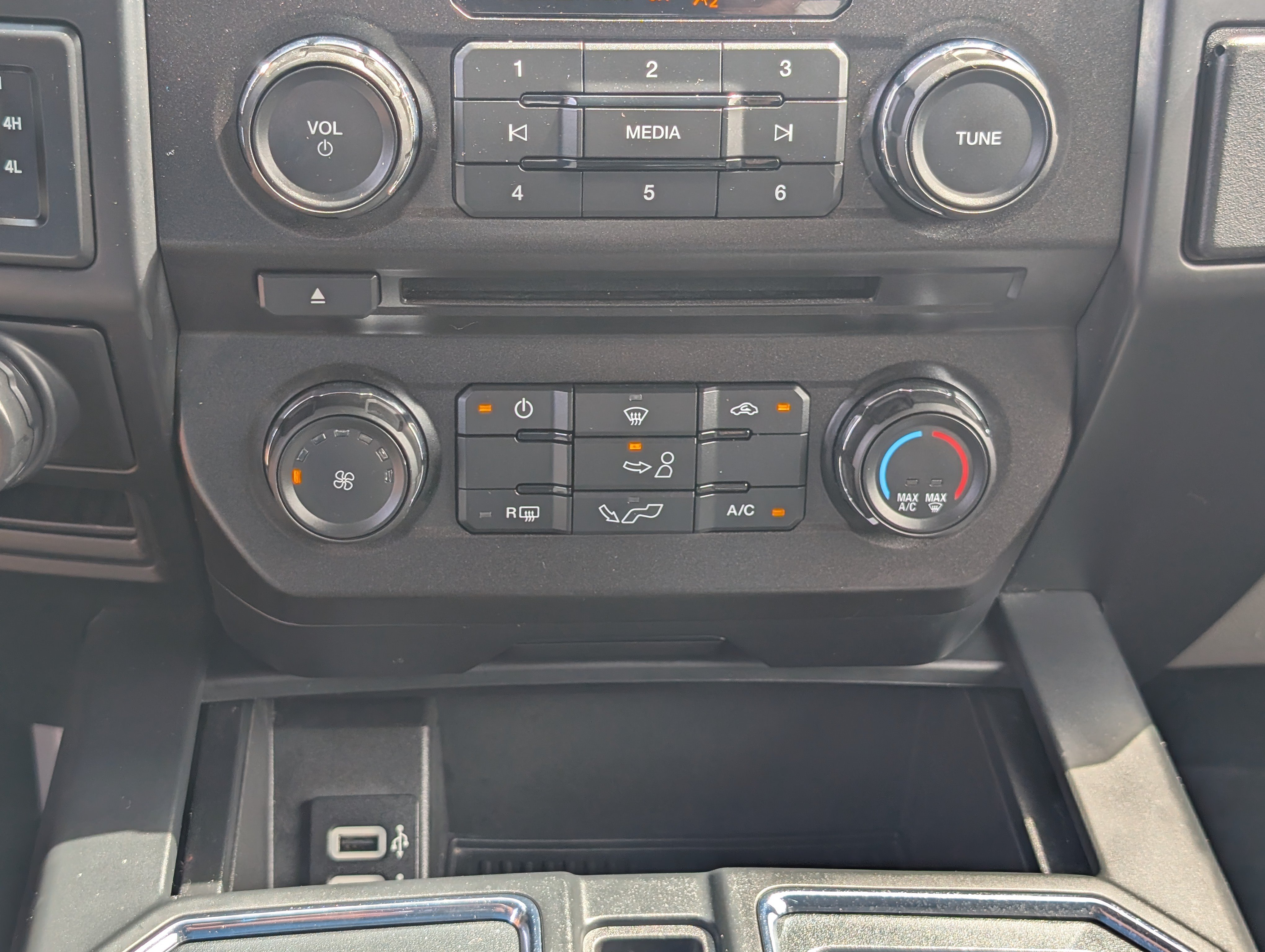 Certified 2018 Ford F150 XL w/ Equipment Group 101A Mid AWD/4WD image 22