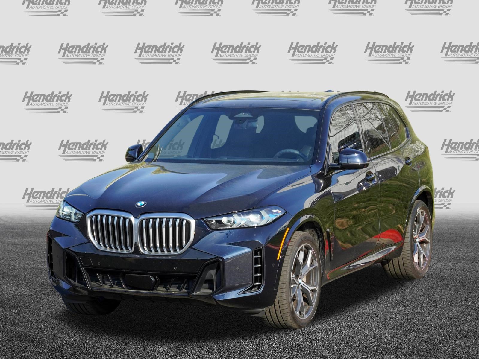 Certified 2025 BMW X5 xDrive40i w/ M Sport Package AWD/4WD image 5