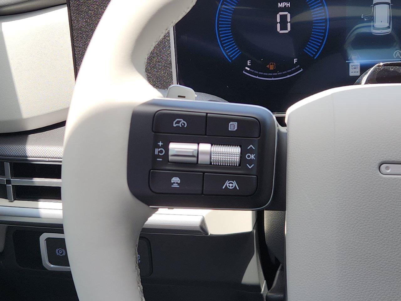 New 2026 Hyundai Santa Fe SEL FWD image 25