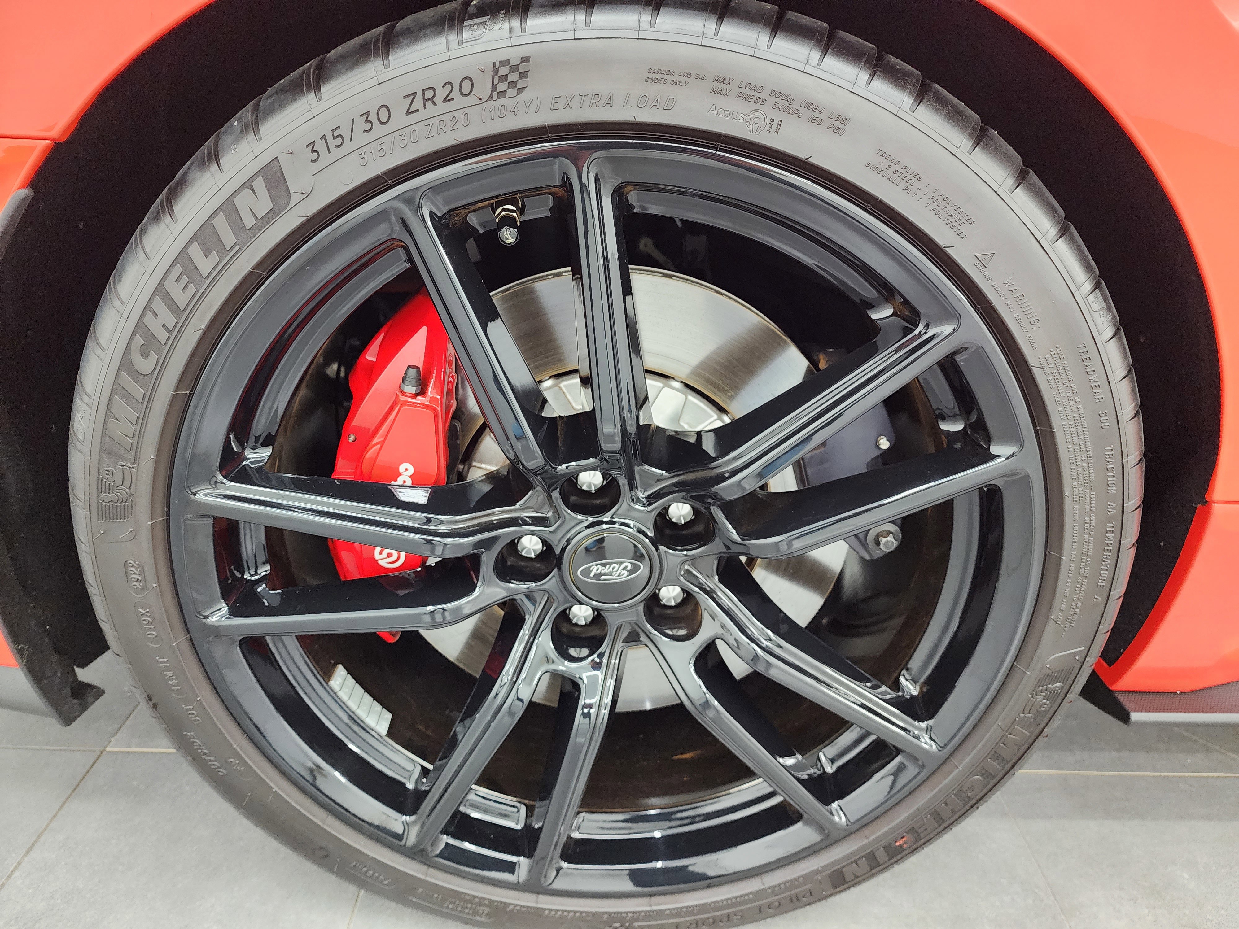 Used 2022 Ford Mustang Shelby GT500 w/ Technology Package image 52