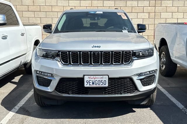 Used 2022 Jeep Grand Cherokee Limited 4xe w/ Luxury Tech Group II image 2