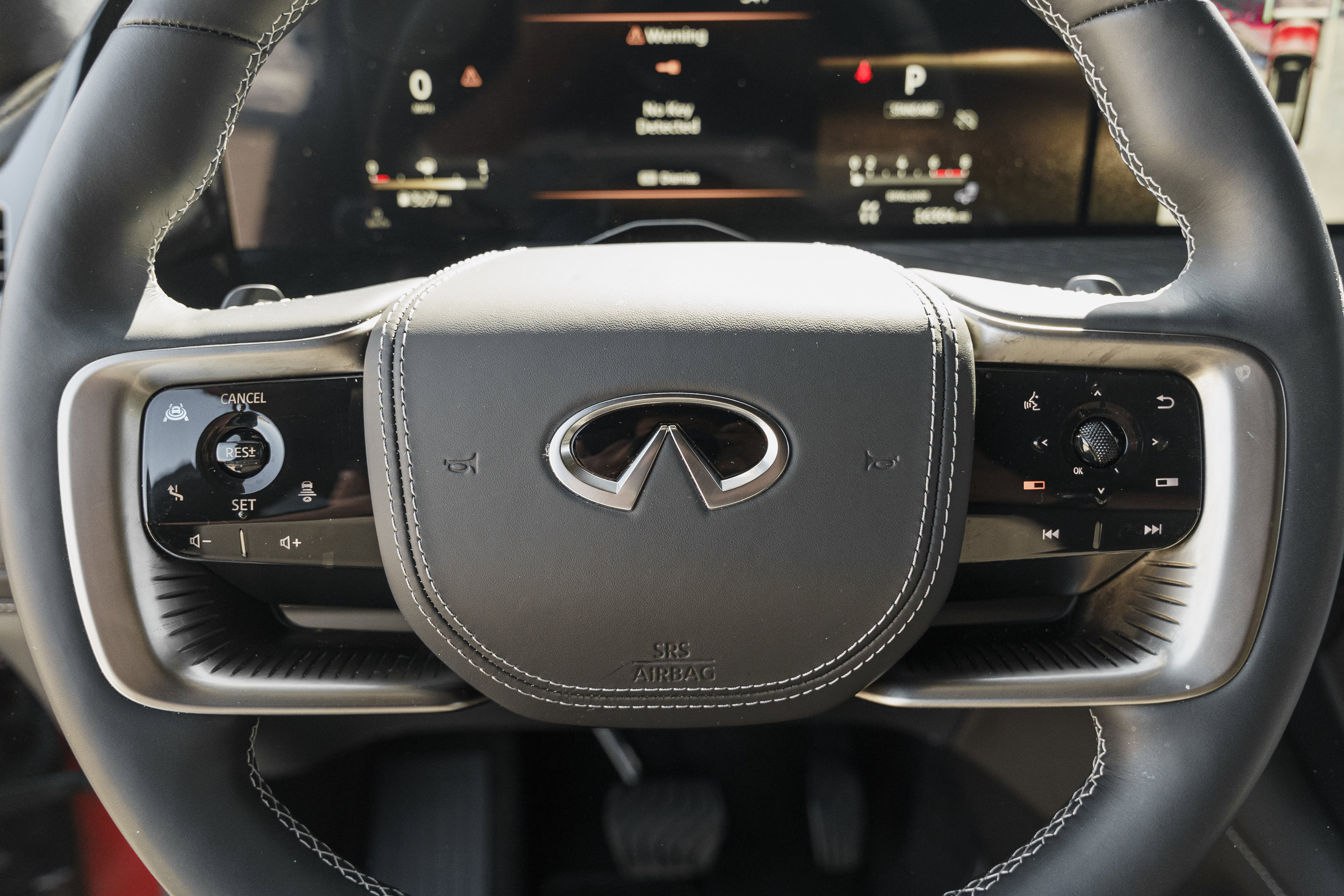 Used 2025 INFINITI QX80 Autograph w/ Autograph Exterior Package image 16