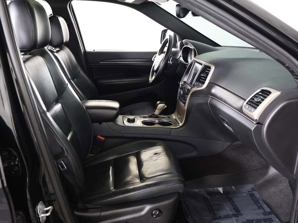 Used 2017 Jeep Grand Cherokee Limited image 34