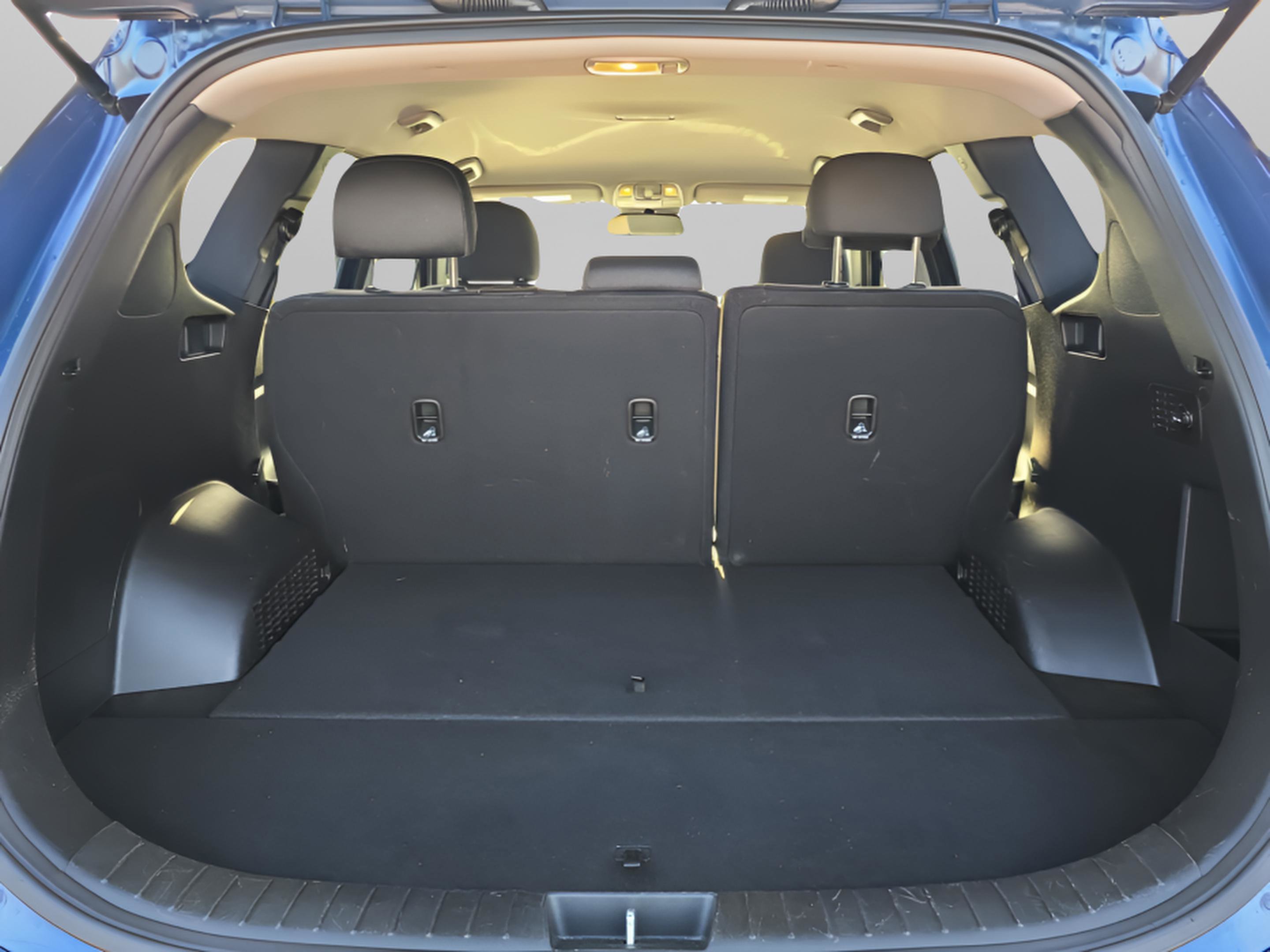 Used 2019 Hyundai Santa Fe SE image 7