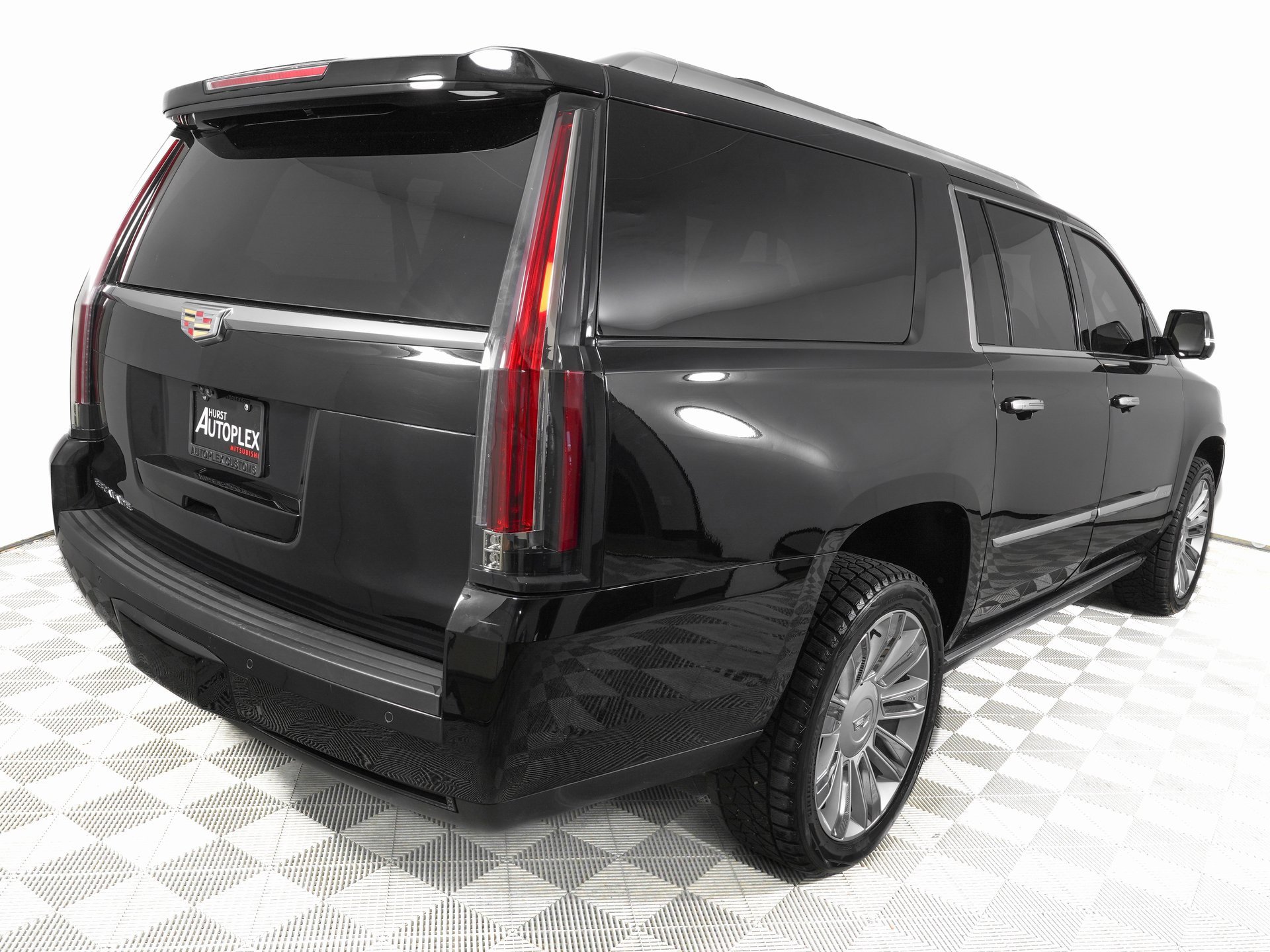 Used 2020 Cadillac Escalade ESV Platinum image 5