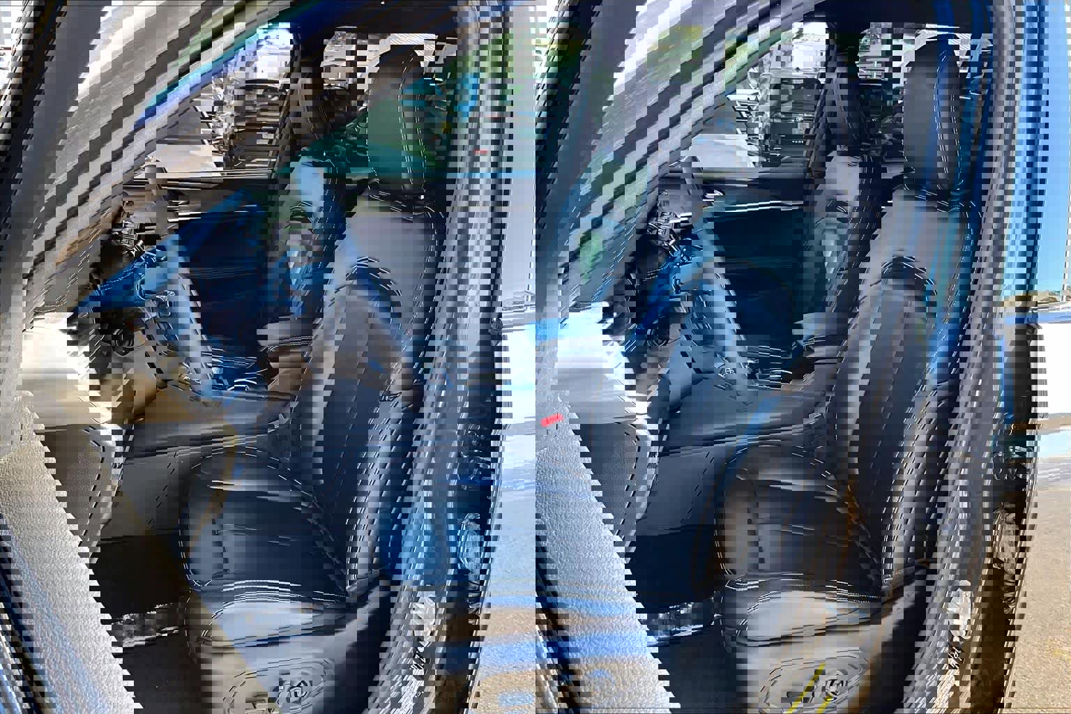 Used 2024 Jeep Grand Cherokee L Limited w/ Black Appearance Package image 8