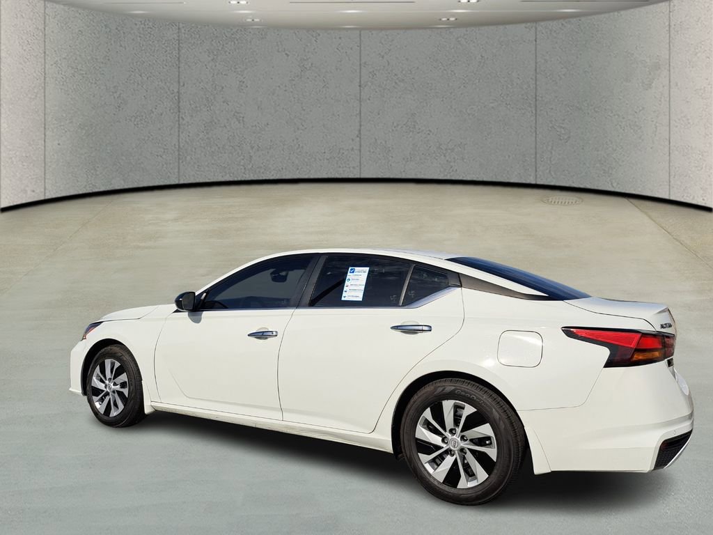 Used 2024 Nissan Altima 2.5 S image 7