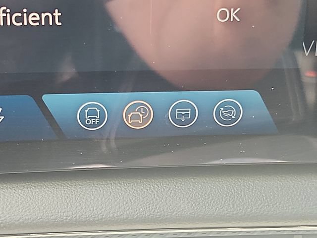 Certified 2026 Cadillac Optiq Sport 2 w/ LPO, Floor Liner Package AWD/4WD image 24