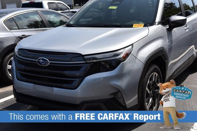 Used 2025 Subaru Forester Limited AWD/4WD image 2