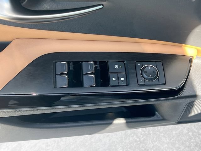 Used 2023 Lexus ES 350 w/ Accessory Package (Z1) FWD image 11