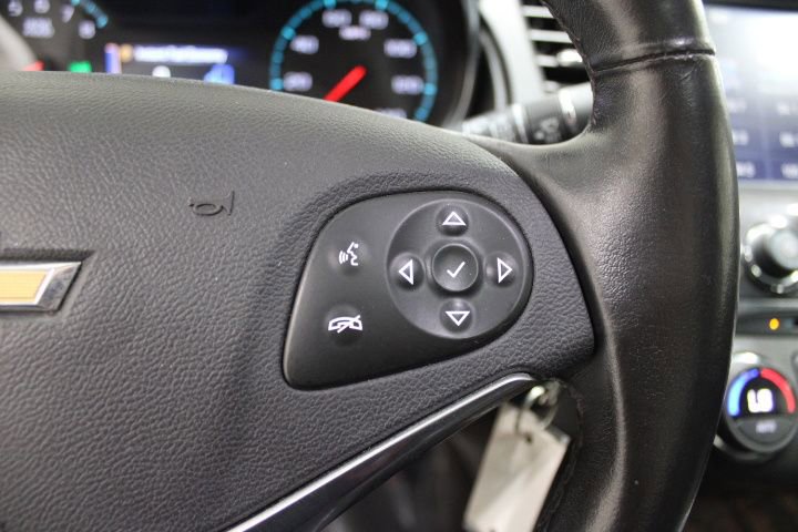 Used 2014 Chevrolet Impala LT w/ Convenience Package image 39