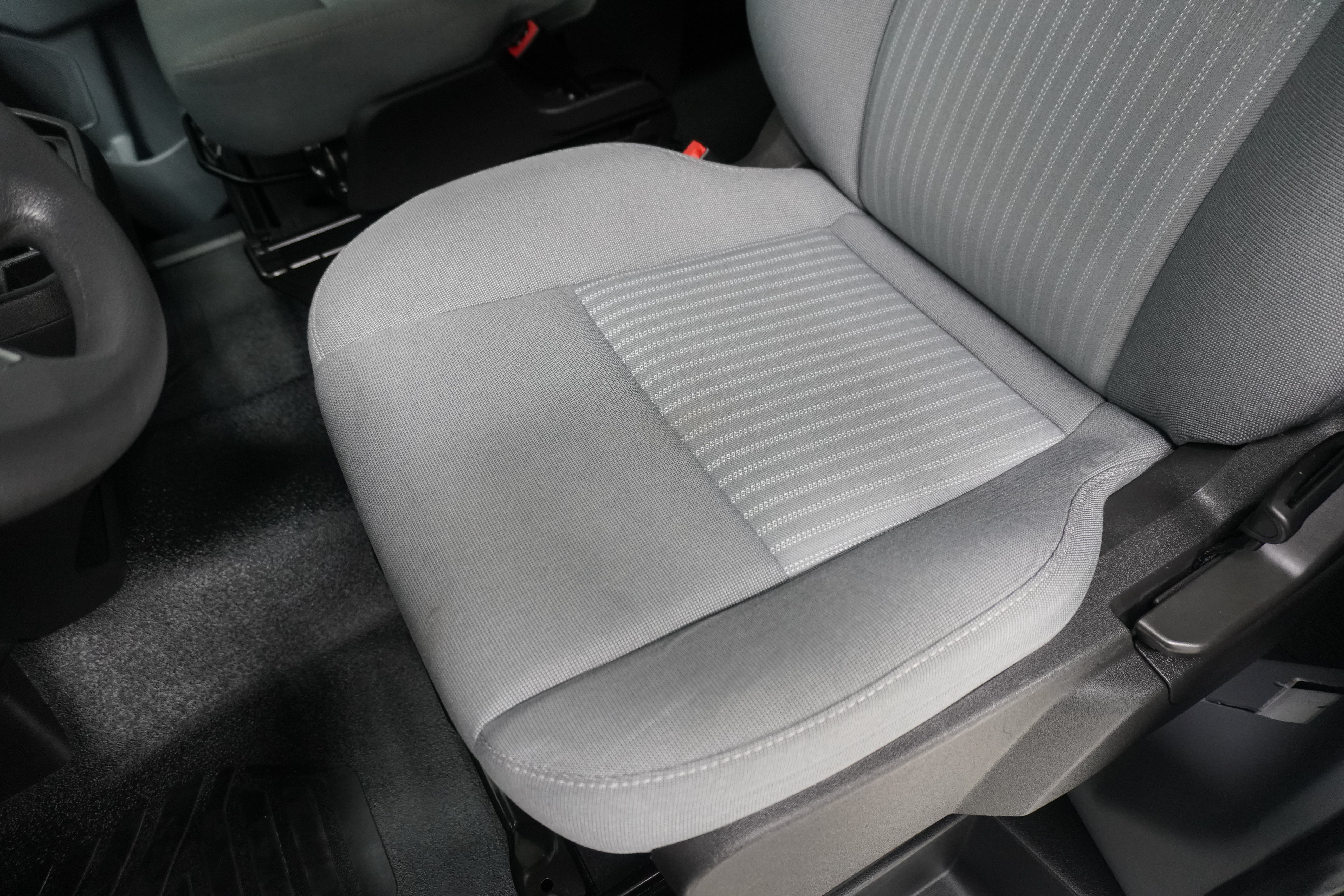 Used 2015 Ford Transit 350 XLT RWD image 10