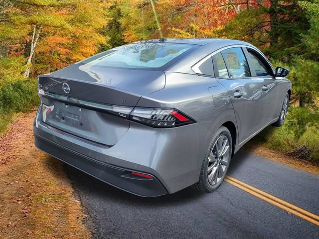 New 2026 Nissan Sentra SL w/ Floor Mat Package FWD image 3