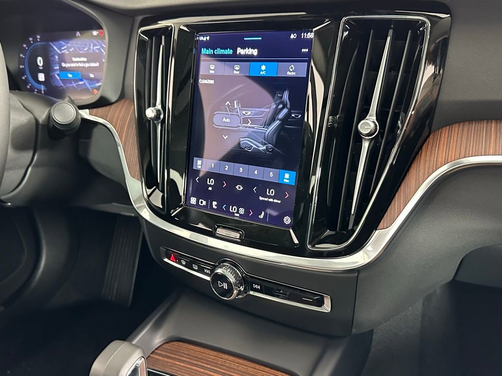New 2024 Volvo S60 B5 Core w/ Climate Package image 9