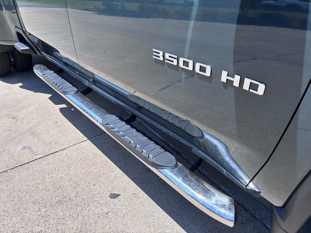 New 2026 Chevrolet Silverado 3500 LT w/ All Star Edition AWD/4WD image 5
