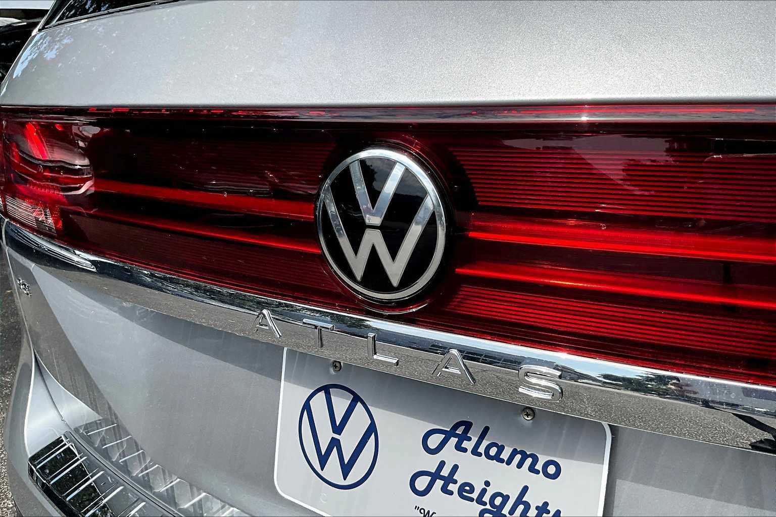New 2026 Volkswagen Atlas SE FWD image 15