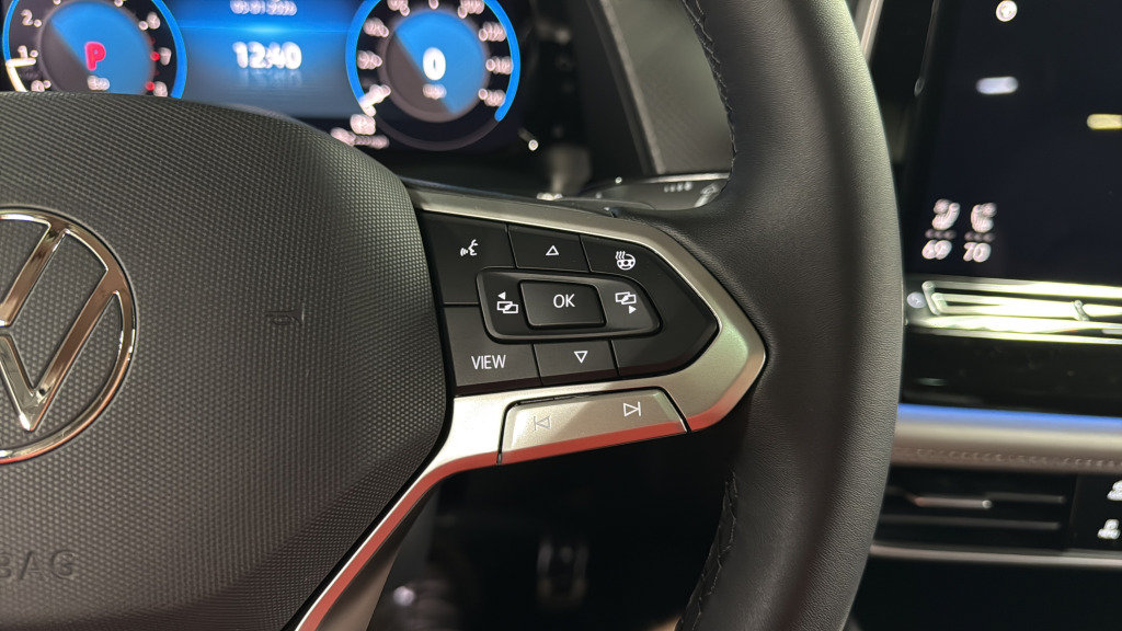 New 2026 Volkswagen Atlas Peak Edition AWD/4WD image 24