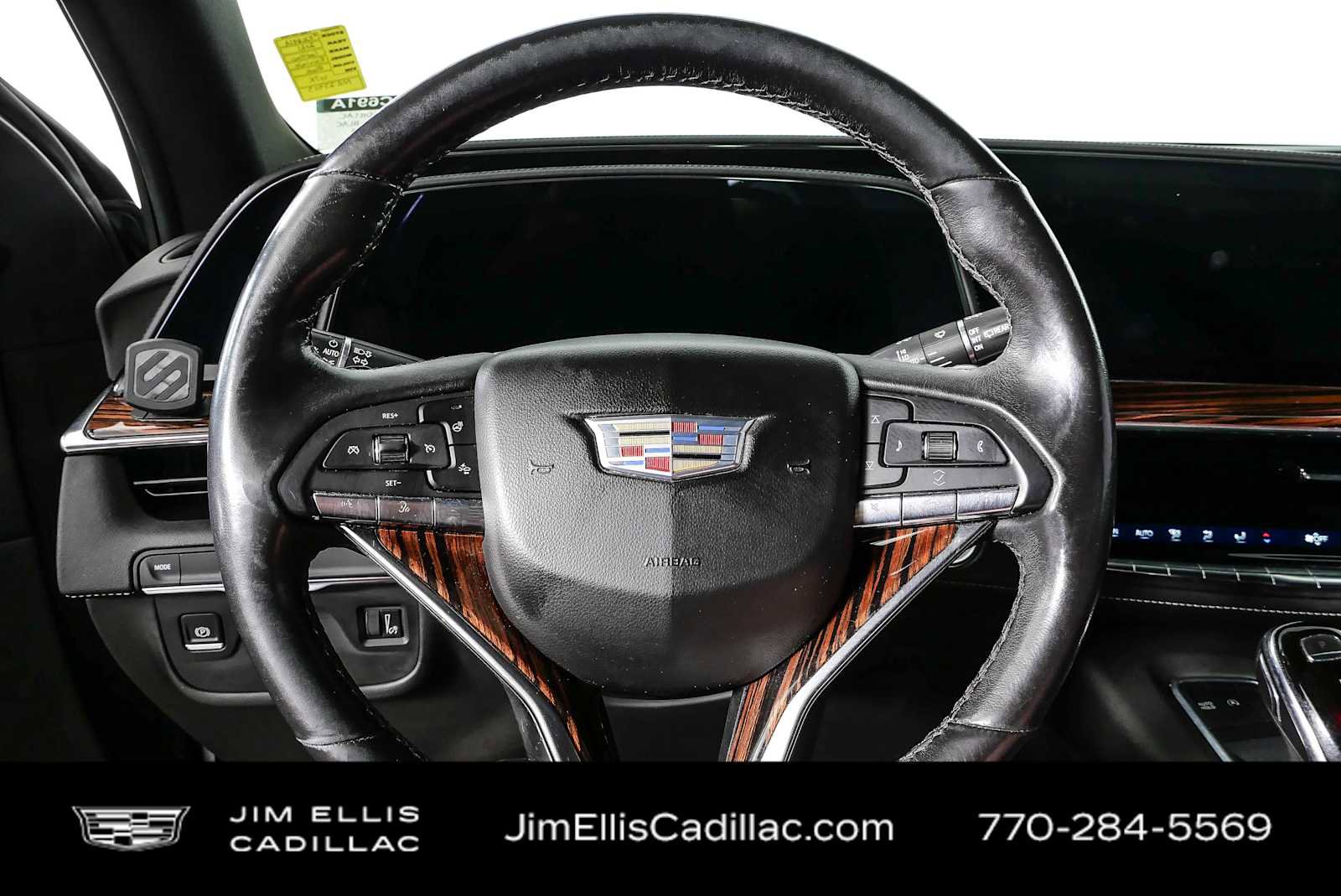 Used 2021 Cadillac Escalade Luxury RWD image 10