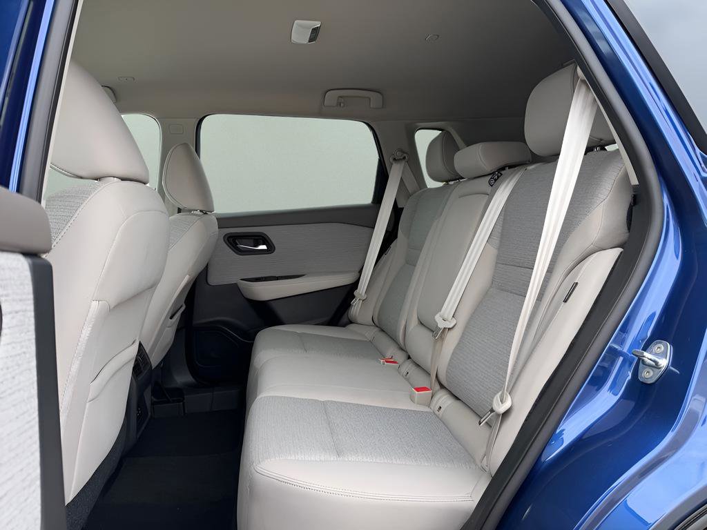 Certified 2022 Nissan Rogue SV image 10