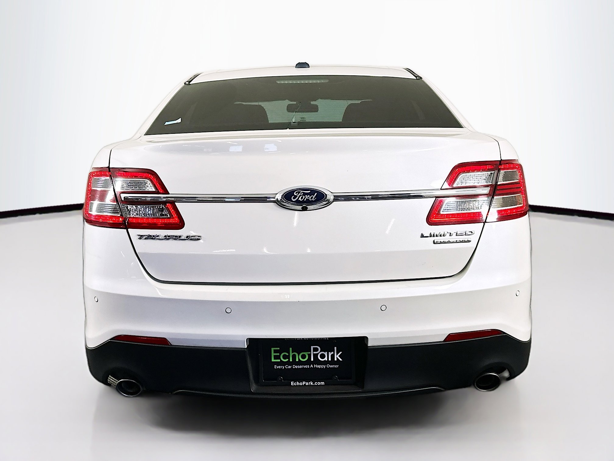 Used 2018 Ford Taurus Limited image 7