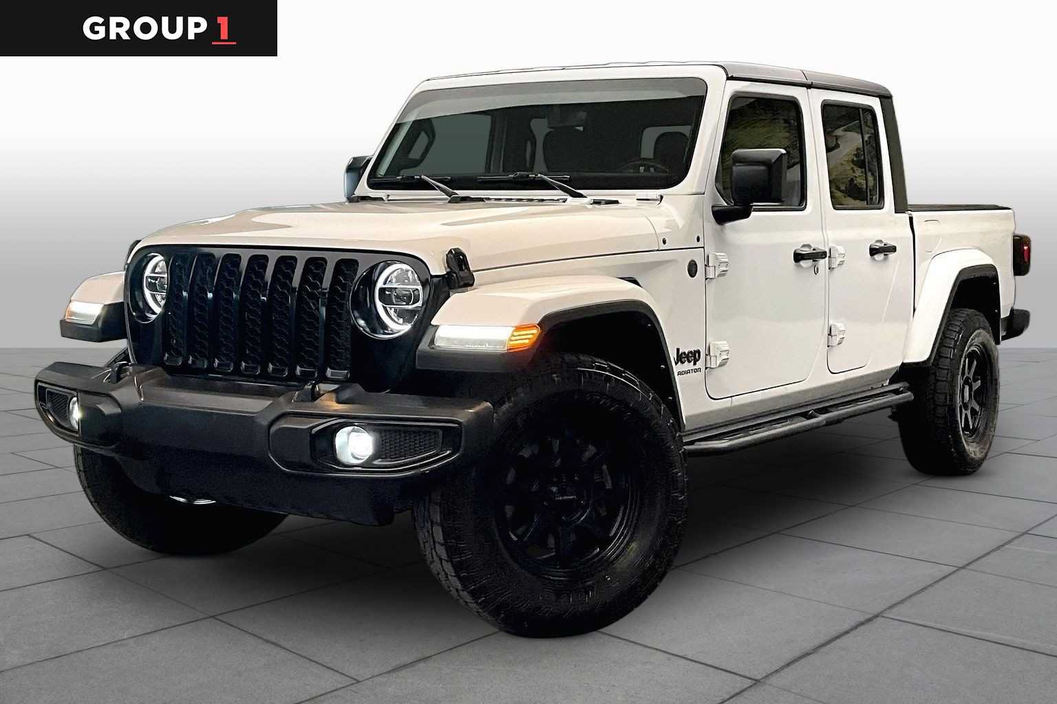 Used 2022 Jeep Gladiator Sport AWD/4WD image 1