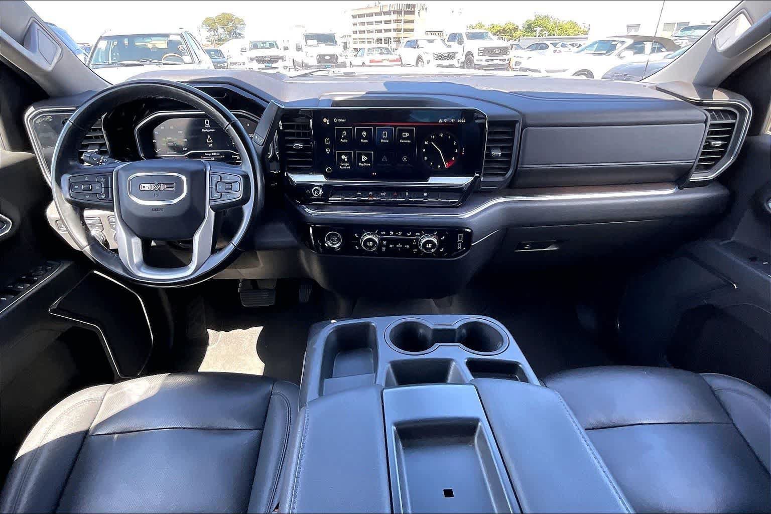 Used 2024 GMC Sierra 1500 SLT AWD/4WD image 10