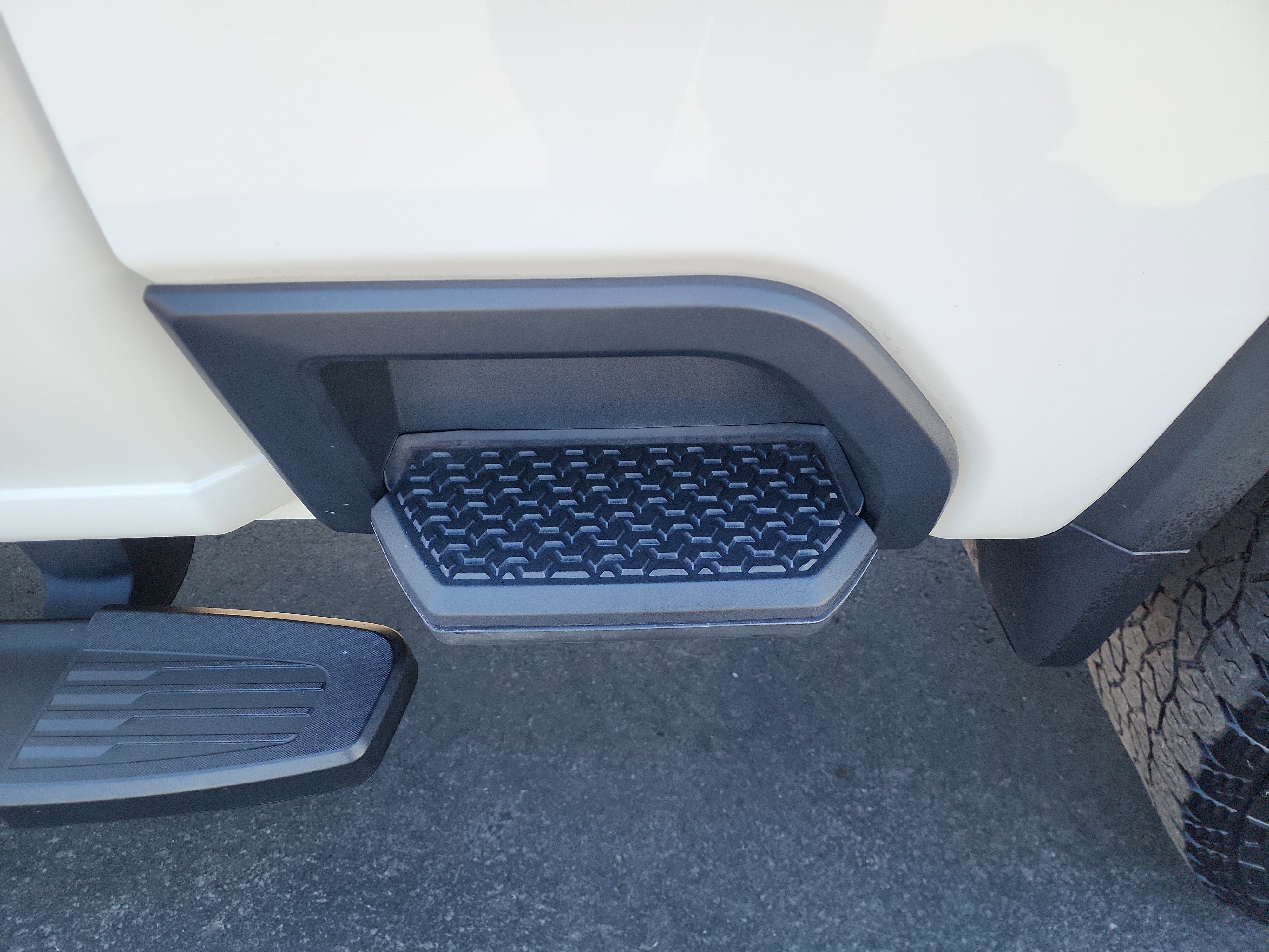 Used 2022 Chevrolet Silverado 2500 Custom w/ Custom Value Package image 29