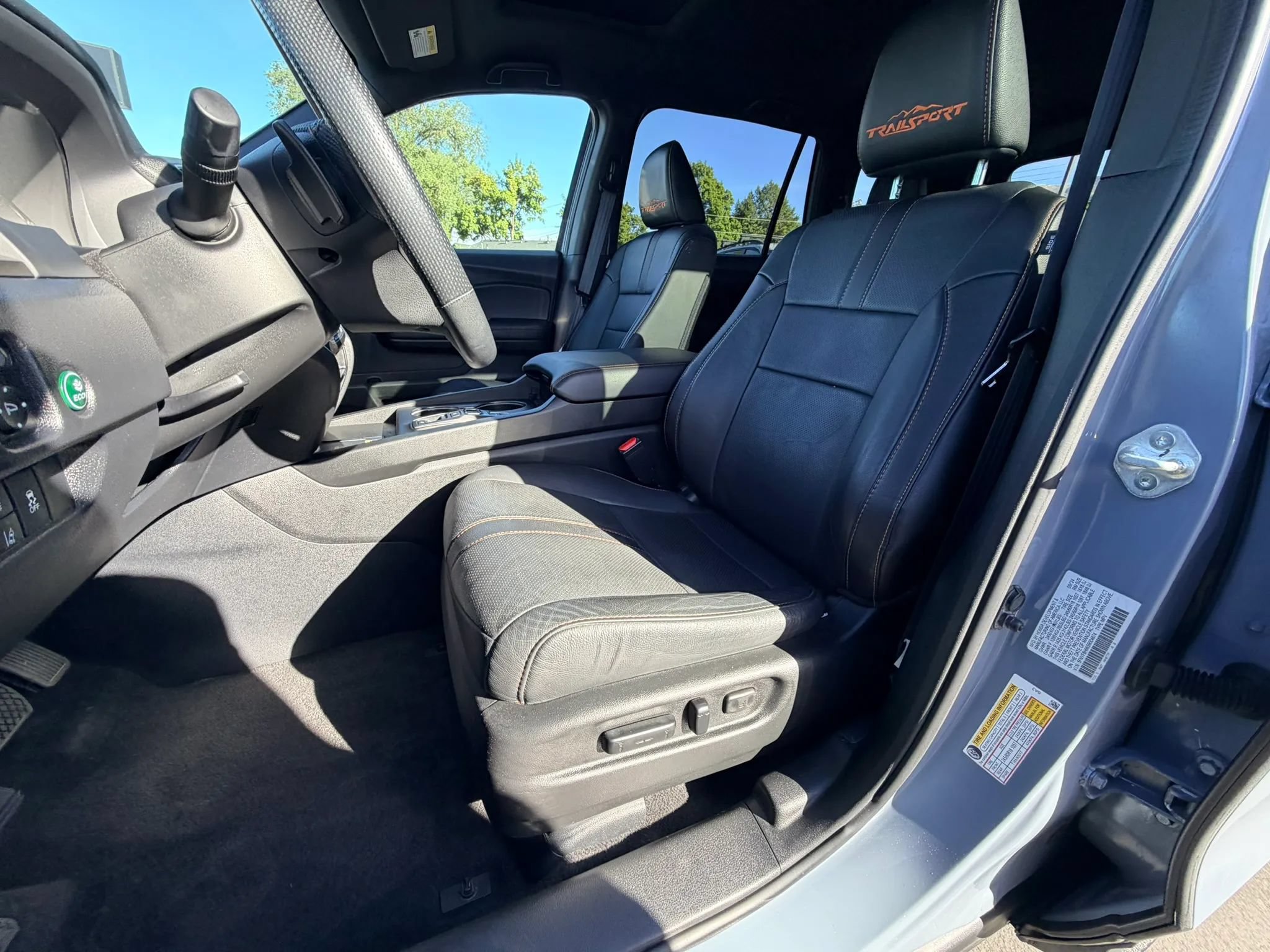 Used 2025 Honda Passport TrailSport image 10