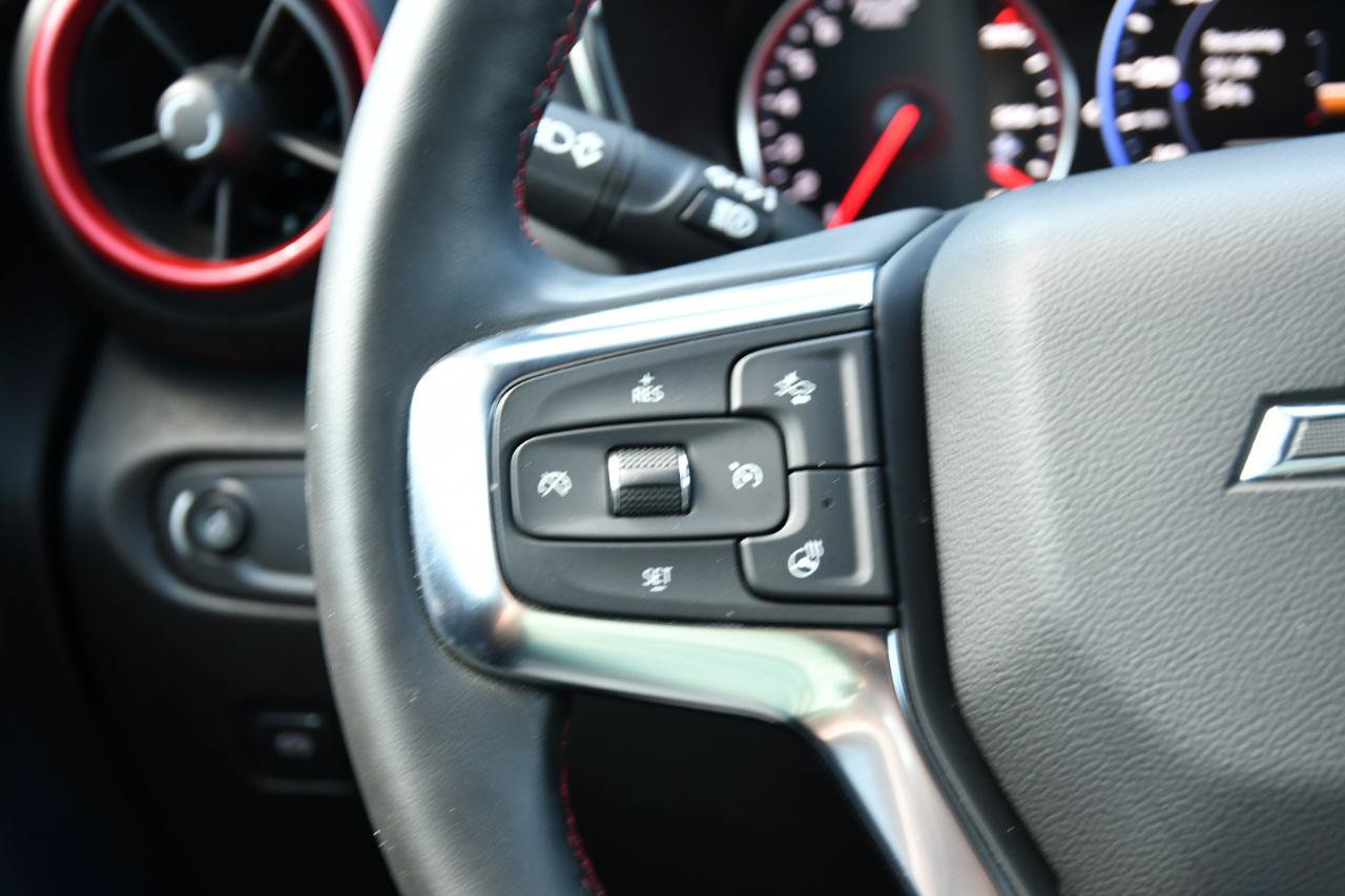 Used 2025 Chevrolet Blazer RS FWD image 30