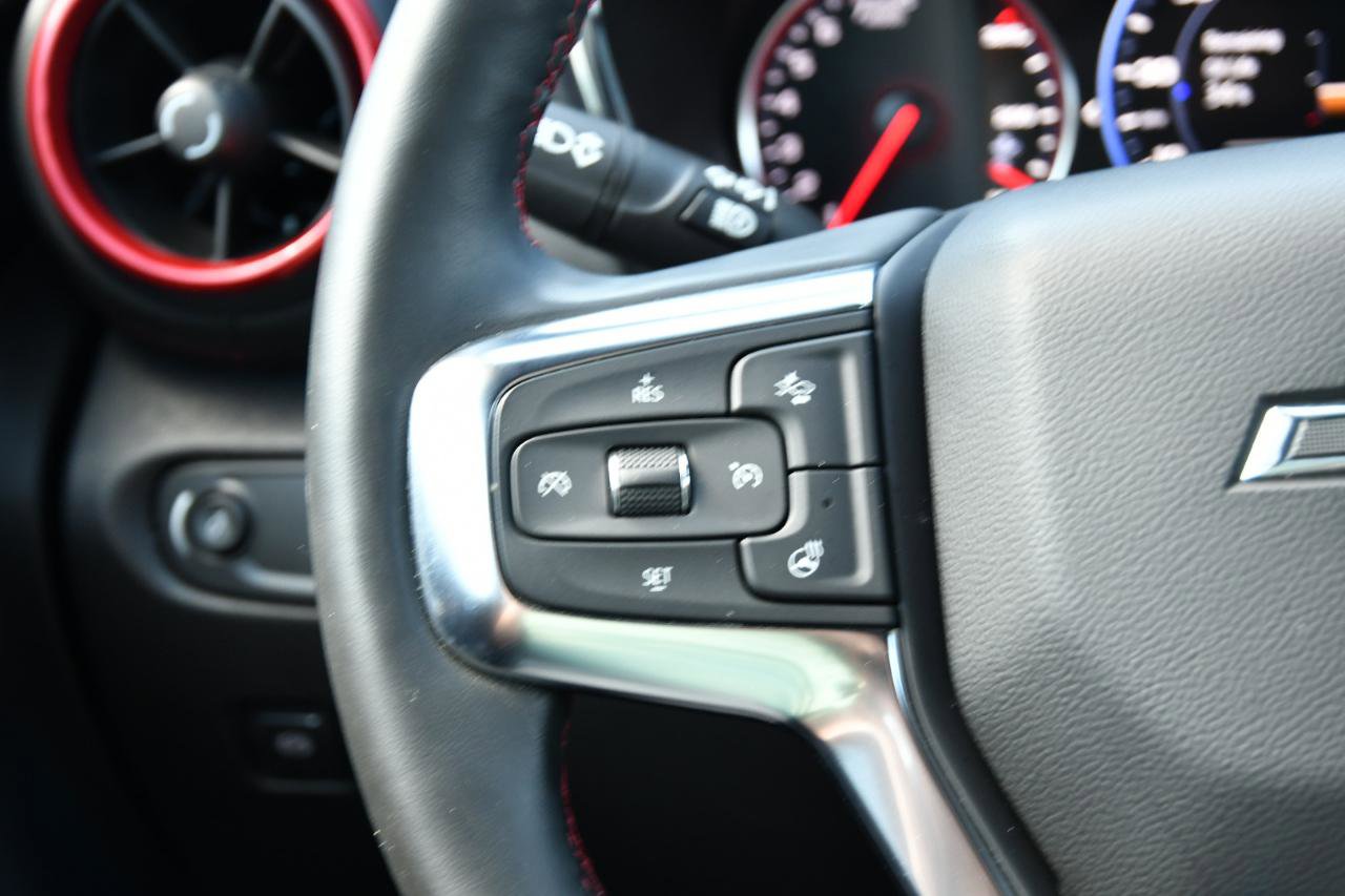 Used 2025 Chevrolet Blazer RS FWD image 30