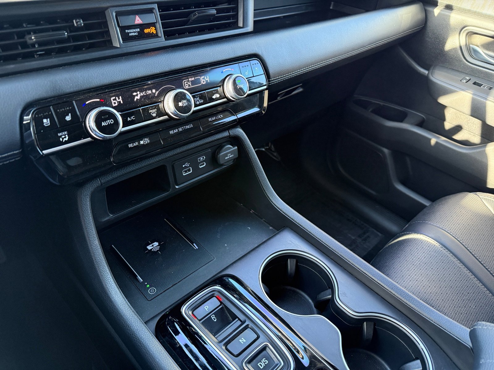 Used 2025 Honda Pilot Elite image 13