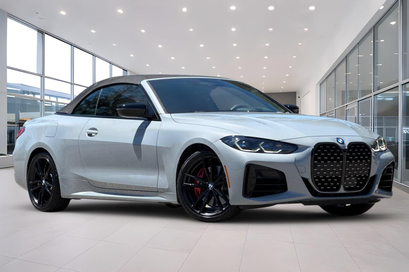 Used 2022 BMW M440i Convertible RWD image 10