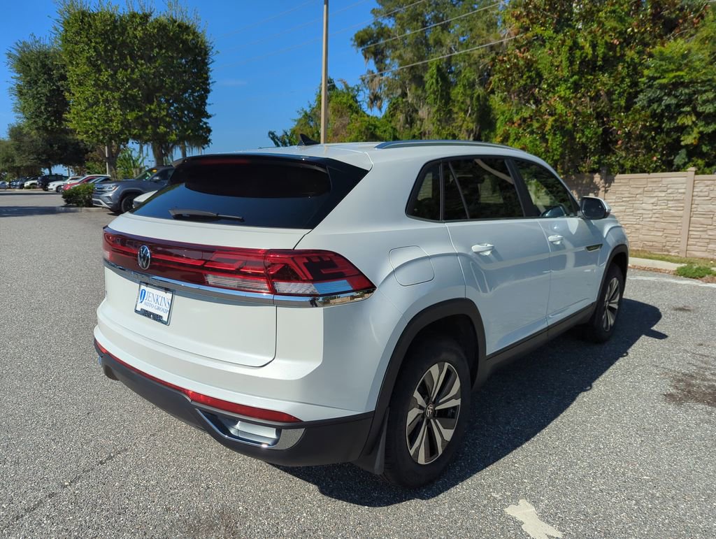 New 2026 Volkswagen Atlas Cross Sport SE image 5
