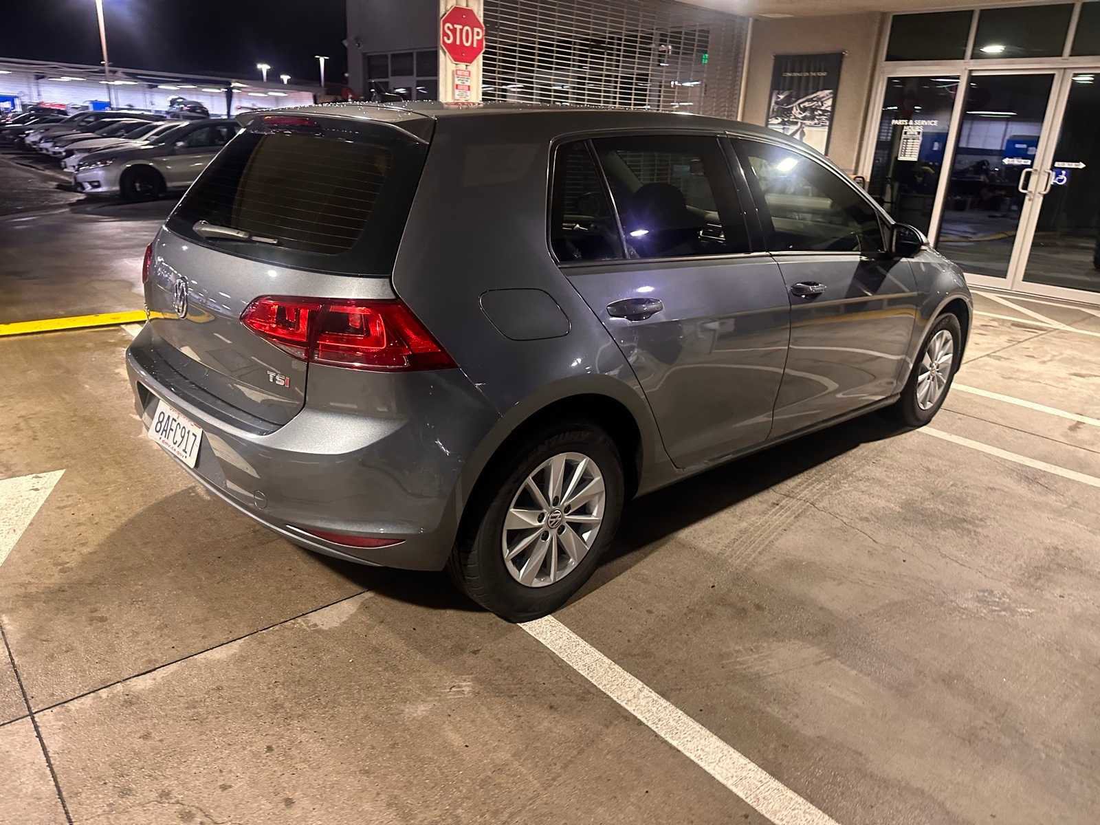 Used 2017 Volkswagen Golf SEL image 5