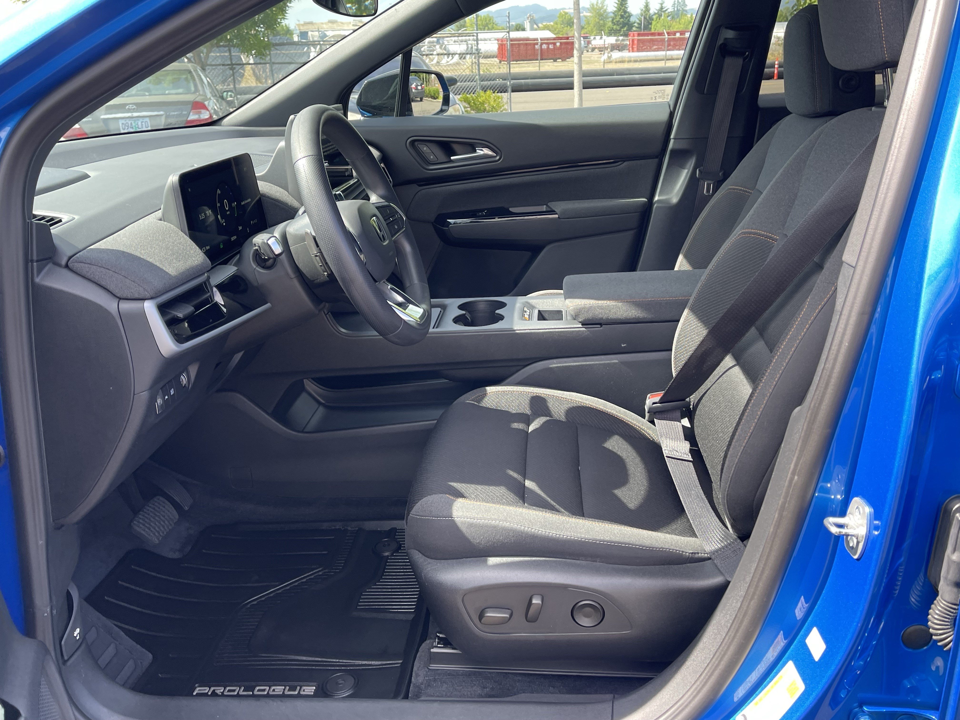 Used 2024 Honda Prologue EX image 11