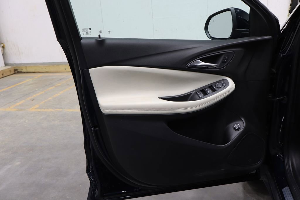 Used 2020 Buick Encore GX Select image 11