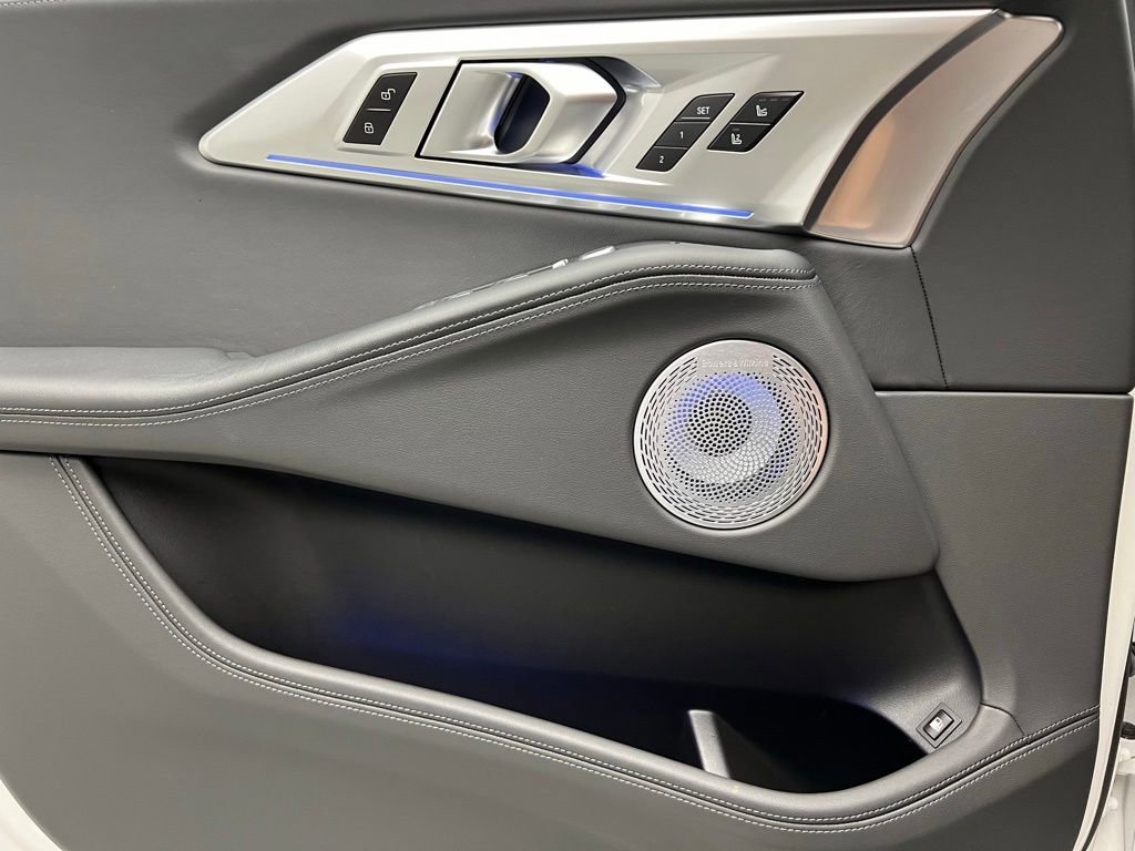 Certified 2023 BMW XM AWD/4WD image 19