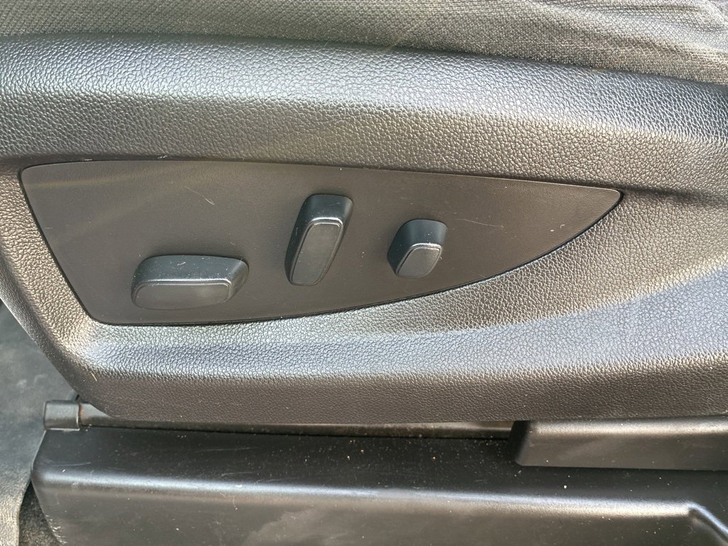 Used 2018 Chevrolet Silverado 1500 LT w/ All Star Edition image 11