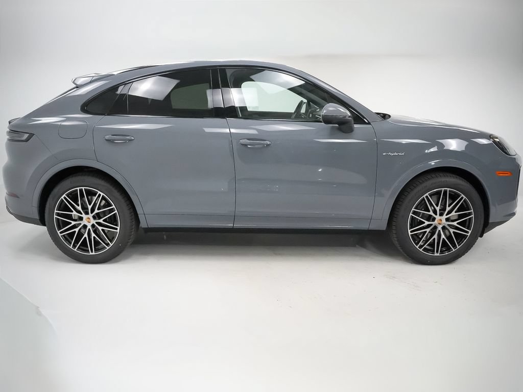 Certified 2026 Porsche Cayenne E-Hybrid Coupe AWD/4WD image 6